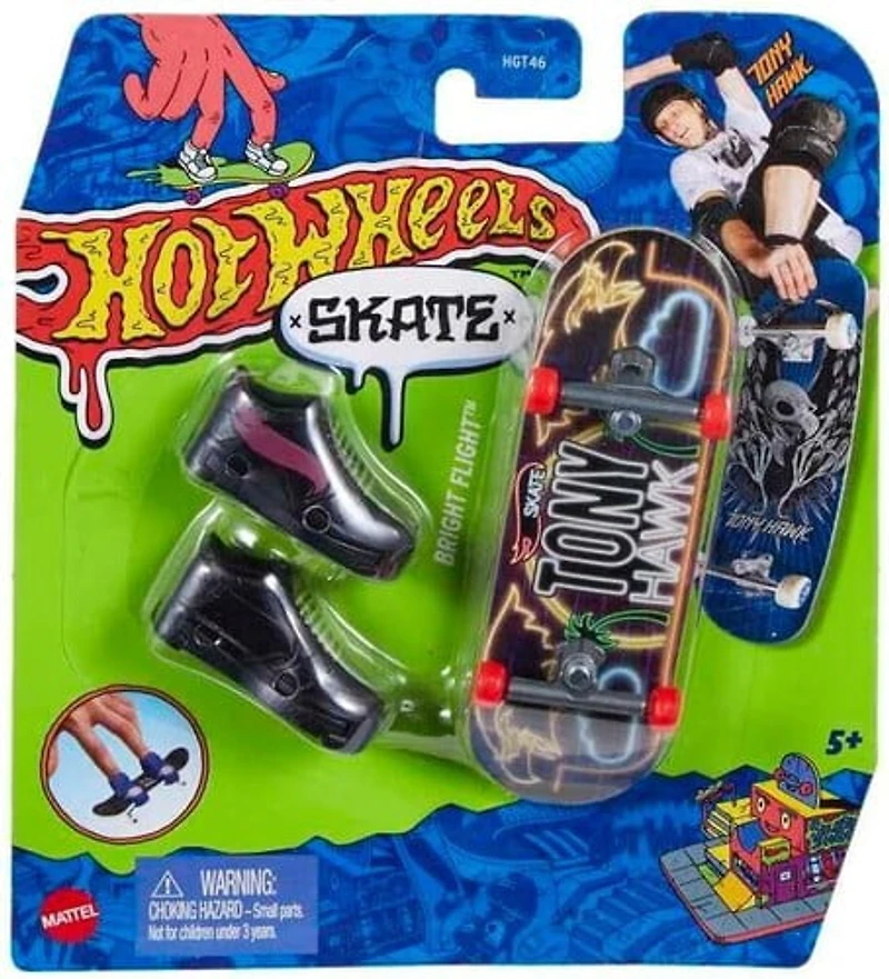 Hot Wheels Skate Tony Hawk Fingerboard & Skate Shoes, Toy for Kids (Styles May Vary)