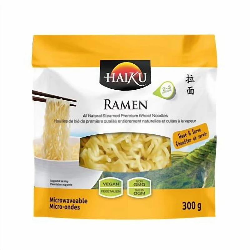 Haiku Nouilles Ramen, 300gr Nos nouilles Haiku Ramen sont entièrement végétaliennes et sans OGM. Fabriqué avec des ingrédients entièrement naturels et des ingrédients de première qualité. Il suffit de chauffer et de servir, c’est aussi simple que ça !