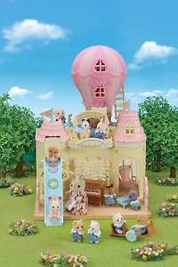 Calico Critters Baby Balloon Playhouse, Playset with Figure and Accessories, Ready to Play