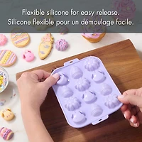 Way to Celebrate Chocolate Mould, Bunnies, Flowers and Easter Egg, Purple