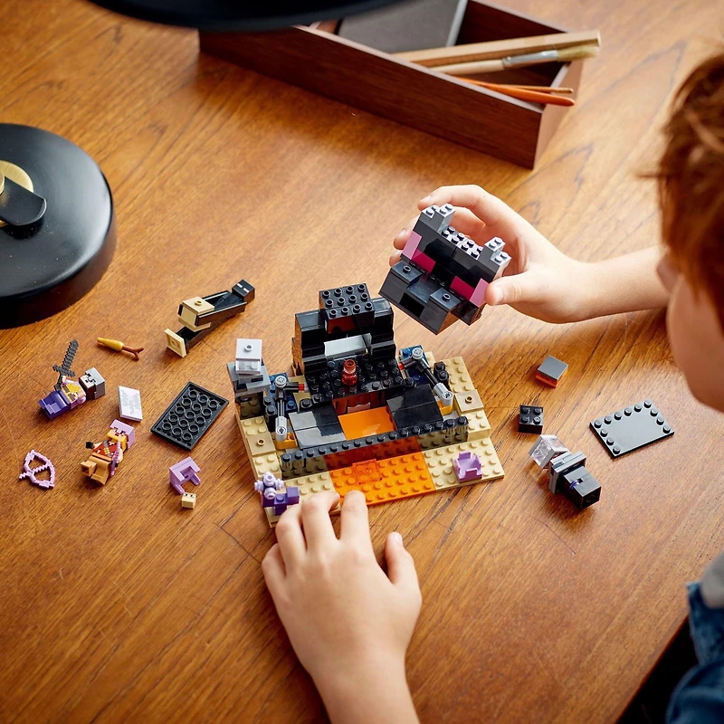 LEGO Minecraft The End Arena, Ender Dragon Battle Set 21242, Multiplayer Set Includes Mobs, Shulker and Enderman, Minecraft Gift and Educational Holiday Toy for Kids, Boys and Girls