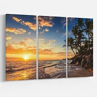 Designart Paradise Tropical Island Beach avec des palmiers Art mural sur toile