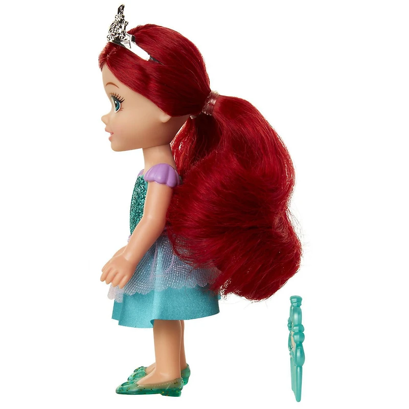 Mini poupée Ariel avec peigne