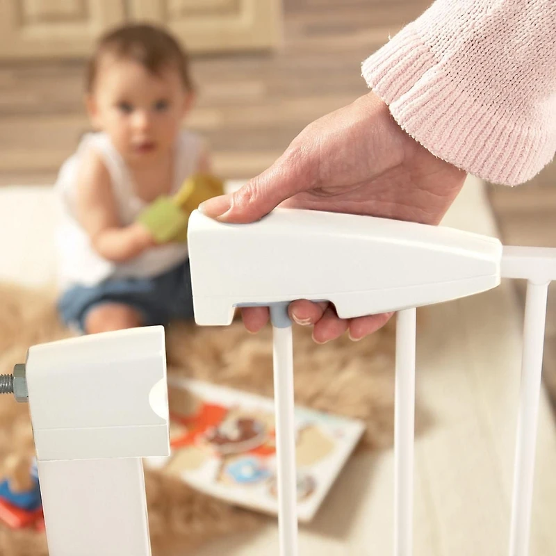 Munchkin Easy Close Pressure Mounted Baby Gate for Stairs, Hallways and Doors, Walk Through with Door, 29" Tall and 29.5" - 35" Wide, Includes (1) 2.75" Extension, Metal, White, Baby Gate