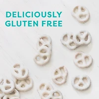 Glutino Gluten Free Covered Pretzels – Yogurt Flavour - No Artificial Colours or Flavours - No Egg Ingredients - Non-GMO Project Certified and Kosher - Certified Yogurt Flavoured Pretzels - 156 g
