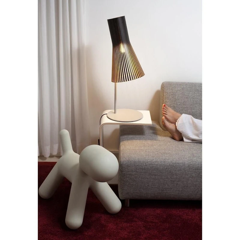 White Puppy-Shaped Kids' Chair – Lightweight Durable Plastic, Fun and Functional Design