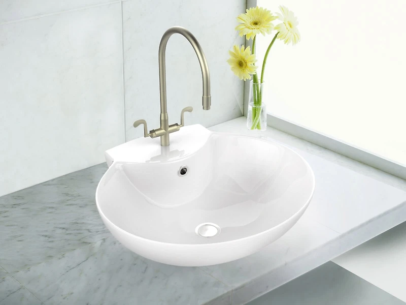 Lavabo vasque ovale blanc American Imaginations, 53,34 cm de largeur par 38 cm de profondeur, couleur blanc, pour robinet simple.