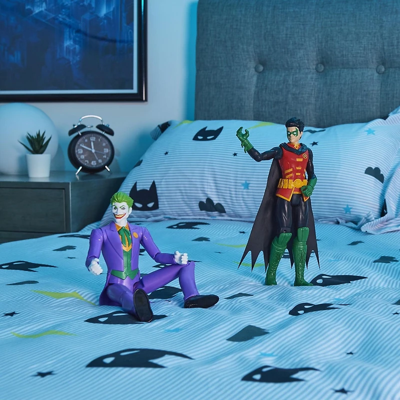 Batman, Figurine articulée Robin de 30 cm, Jouets pour les garçons à partir de 3 ans