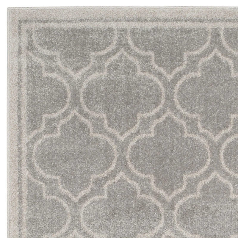 Safavieh Amherst Wilson Geometric Area Rug