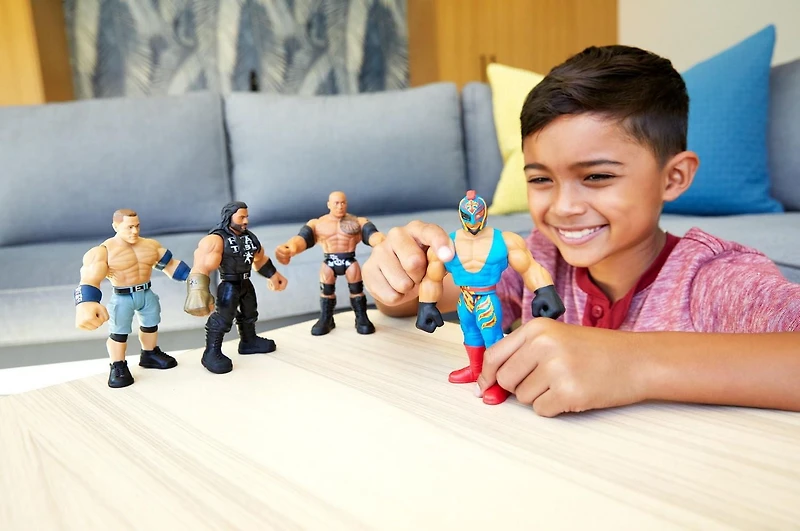 WWE Bend 'N Bash Rey Mysterio Action Figure