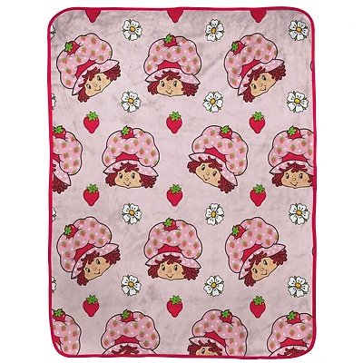 Strawberry Shortcake Kids Silk Touch Fleece Throw, 100% Polyester