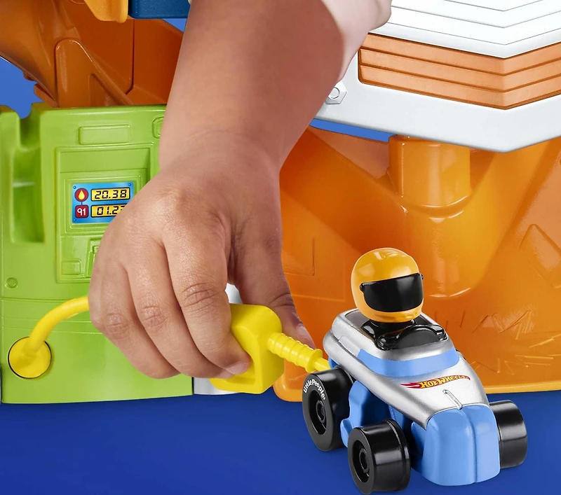 Fisher-Price Little People Hot Wheels Race Track for Toddlers, Race and Go Track Set, 2 Cars, Ages 1 1/2 - 5Y