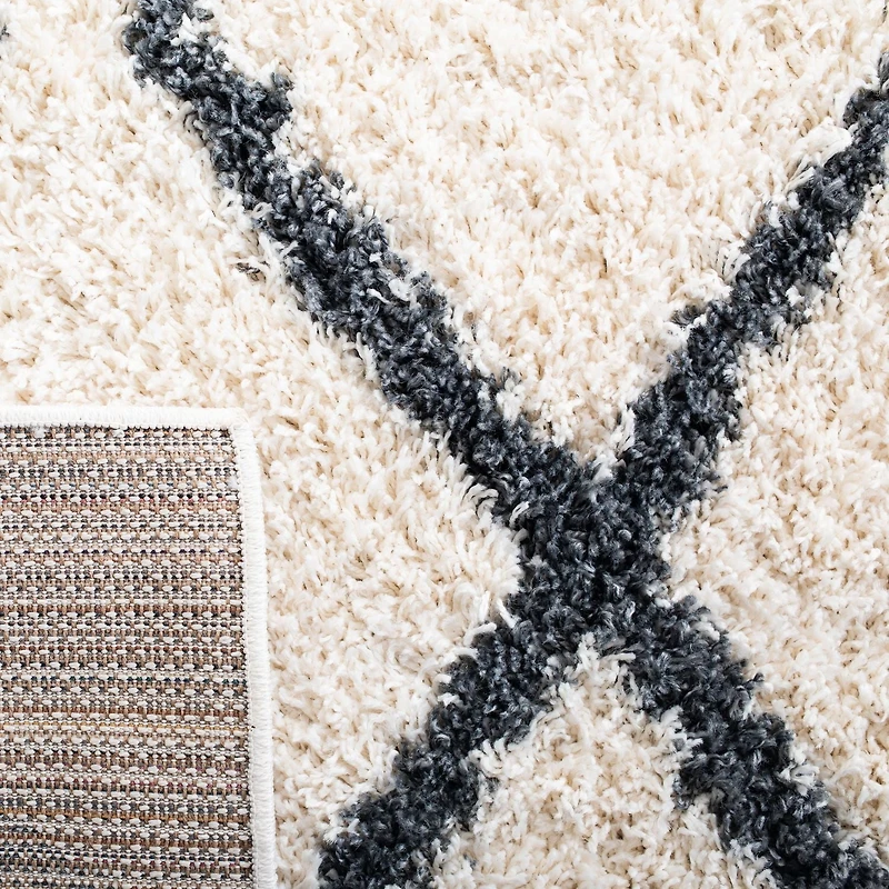 Safavieh Venus Nanda Geometric Shag Area Rug