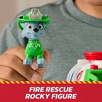 Pat' Patrouille Mission pompiers : Camion-citerne de pompiers Rocky avec figurine articulée, pince et camion, jouets pour garçons et filles à partir de 3 ans