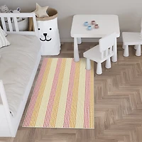 Tapis d’appoint intérieur rayé rose et jaune pour enfants Mainstays, Touffeté à la machine, 28,8 po x 45 po, lavable à la machine, endos antidérapant