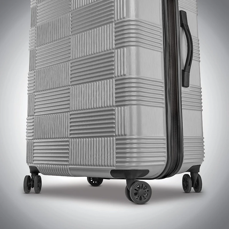 American Tourister Unify Spinner Carry On