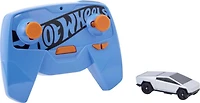 Véhicule Tesla Cybertruck téléguidés Hot Wheels à l’échelle 1:64