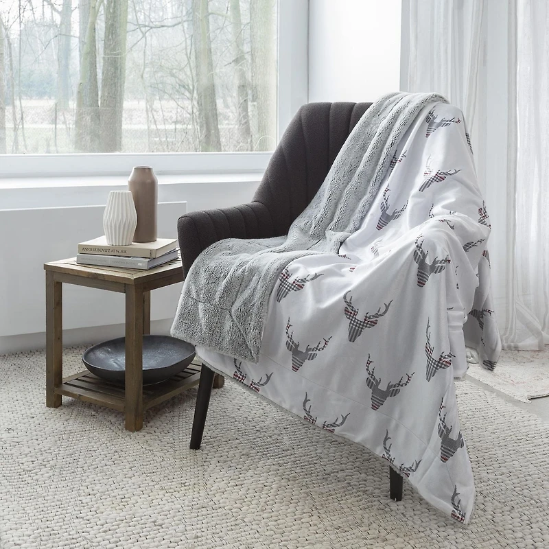 Safdie & Co. Couverture Jeté en Fausse Fourrure Ultra Doux Réversible Chevreuil à Carreaux