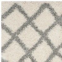 Safavieh Dallas Jerrie Geometric Shag Area Rug