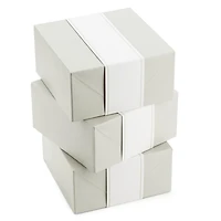 Boîtes-cadeaux moyennes blanc nacré de 8 po avec bandelettes, Hallmark (3 boîtes, 3 bandelettes) pour les mariages, les fêtes prénuptiales, la Saint-Valentin, les remises des diplômes, les départs à l