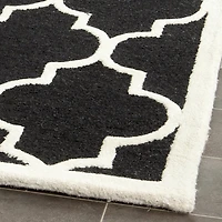Safavieh Cambridge Kevin Geometric Area Rug
