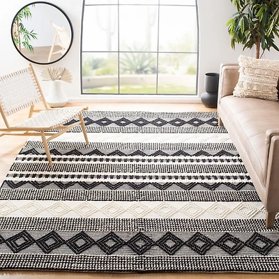 SAFAVIEH Natura Carly Geometric Braided Wool Area Rug