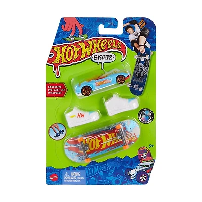 ​Hot Wheels Skate Collector Set, 1 Hot Wheels Skate Fingerboard, 1 Pair of Skate Shoes & 1 Die-Cast Hot Wheels Car, Toy for Kids 5 Years Old & Up