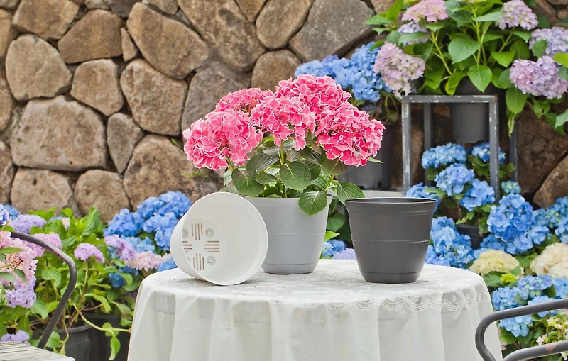 Mainstays Basic Bell Planter 12 inch Grey, Classic Design with Attached Tray Durable Weather Resistant Matte Finish