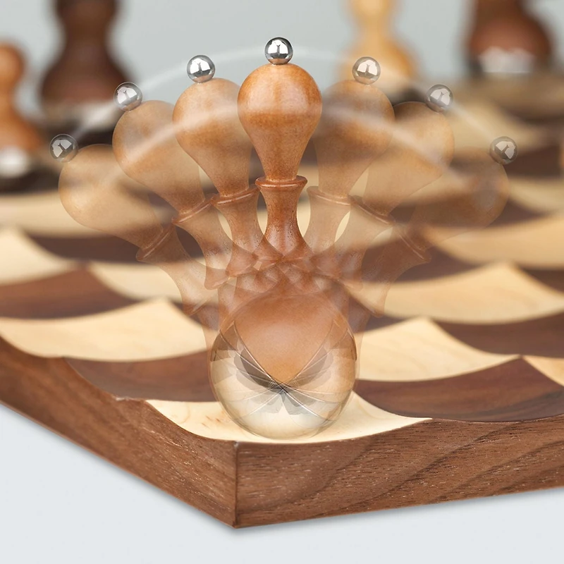 Umbra Wobble Chess Set
