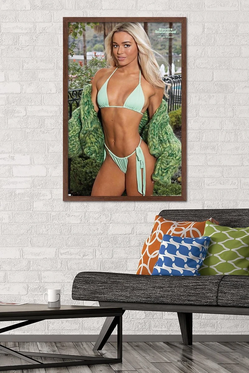 Sports Illustrated: Swimsuit Edition - Olivia Dunne 24 Wall Poster, 14.725" x 22.375"