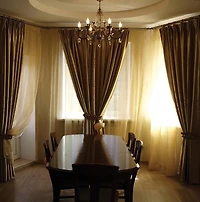 Versailles' Adjustable Bay Window Rod Set