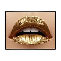 Designart Gros plan sur des lèvres dodues féminines avec du rouge à lèvres doré ART MURAL À CADRE FLOTTÉ