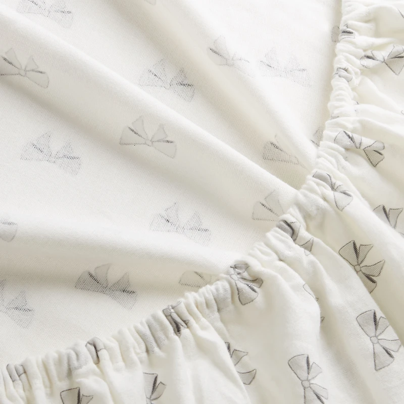 HOMETRENDS 4-Piece Parisenne Bow Flannel Sheet Set, Queen, 100% Cotton