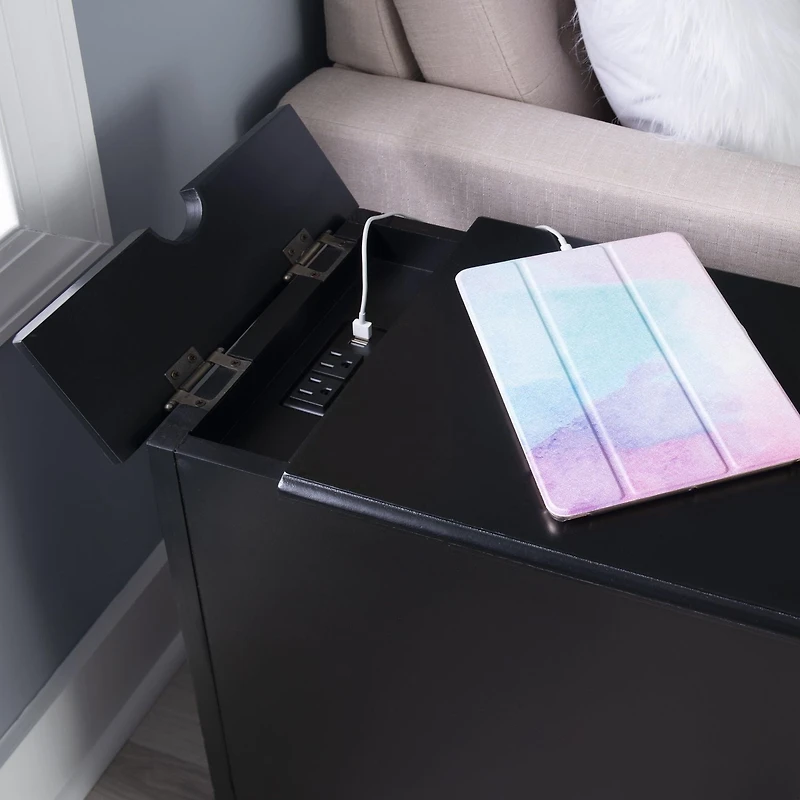 Table d'appoint Ortiz, Noir