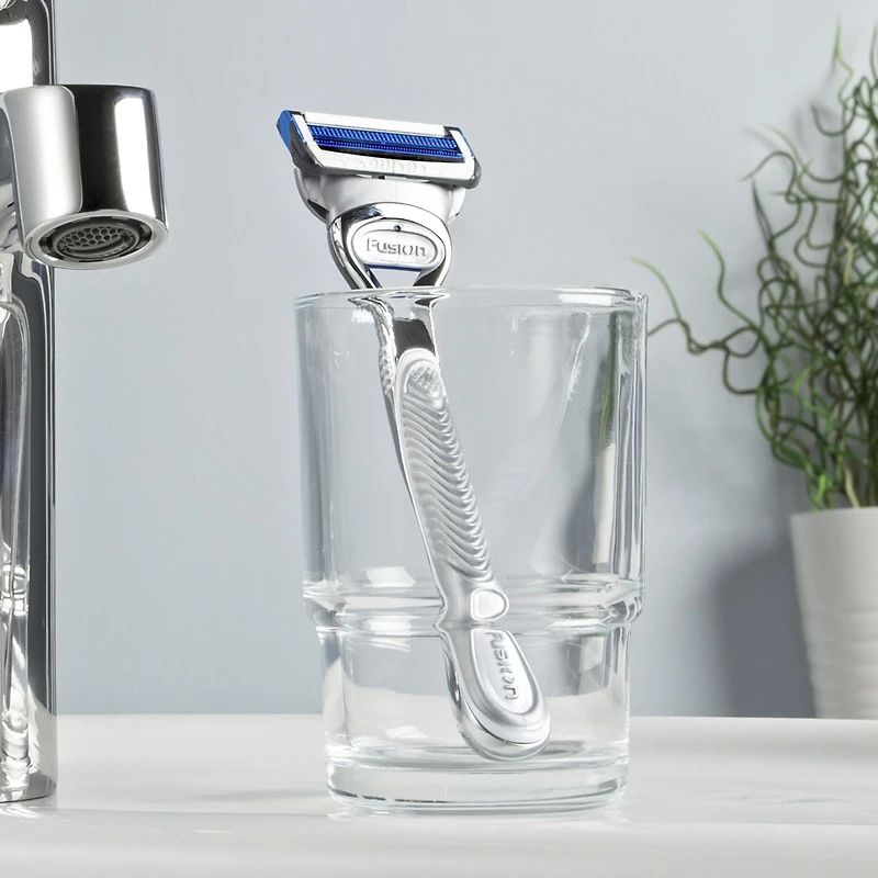 Rasoir pour hommes Gillette SkinGuard manche de rasoir et 2 cartouches