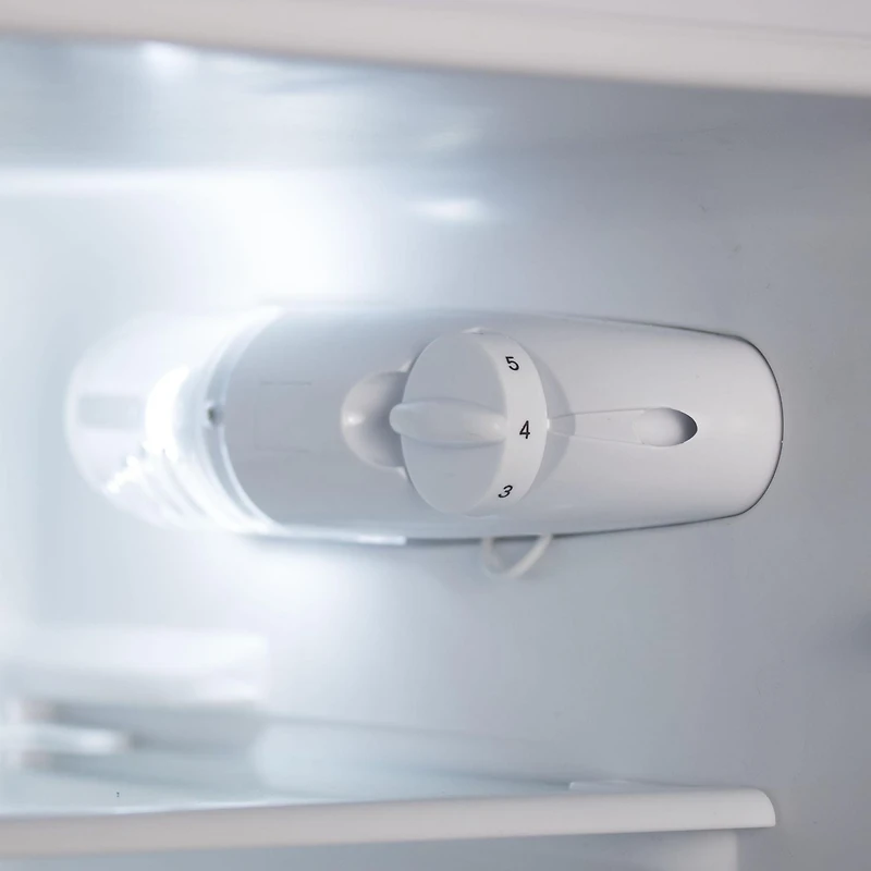 Mini-réfrigérateur BLACK + DECKER avec congélateur séparé – Petit, boissons et aliments dans un dortoir, un bureau, un appartement ou un camping-car Réfrigérateur compact, 3,1 pi3