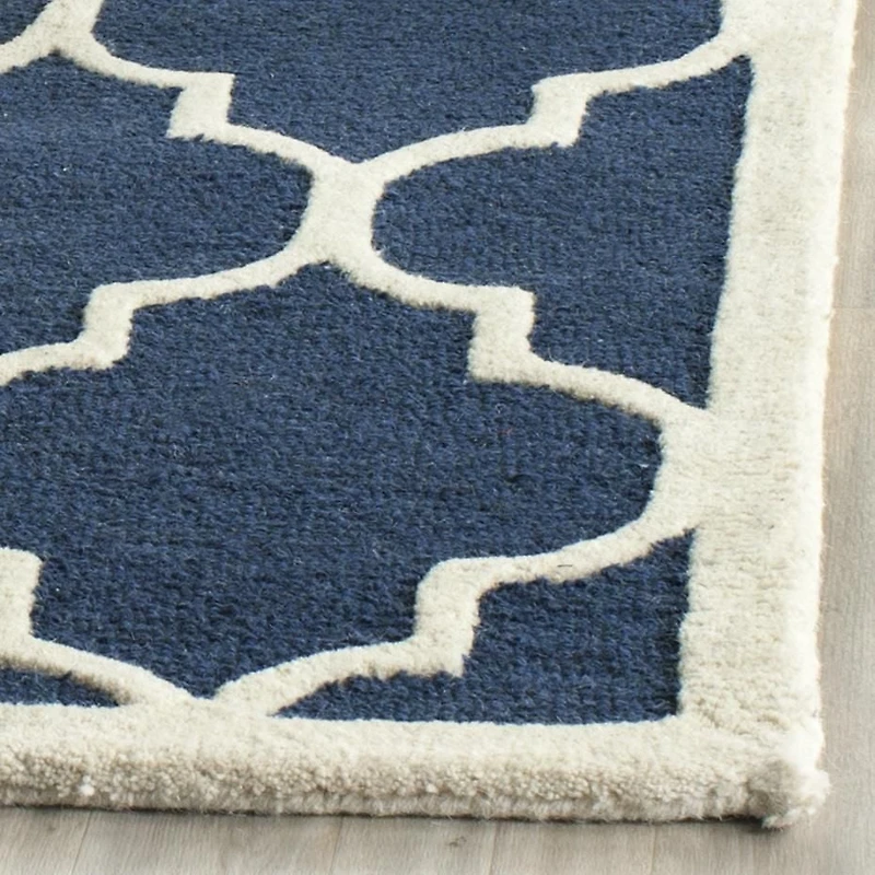 Safavieh Cambridge Kevin Geometric Area Rug