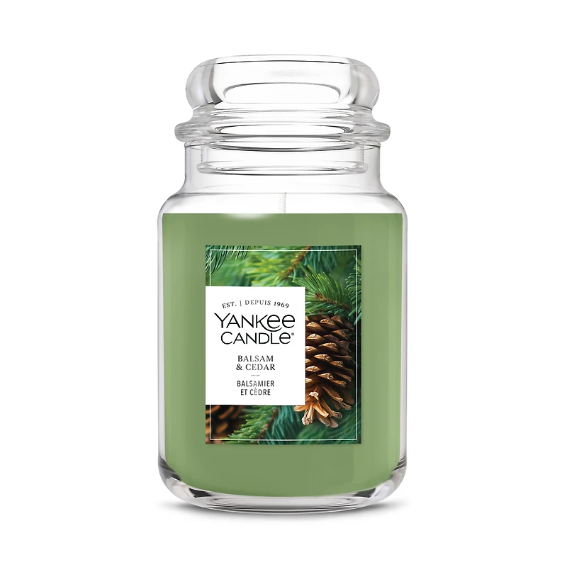 Bougie en grand pot Yankee Candle, parfumée avec jusqu’à 150 heures de temps de combustion, baume et cèdre