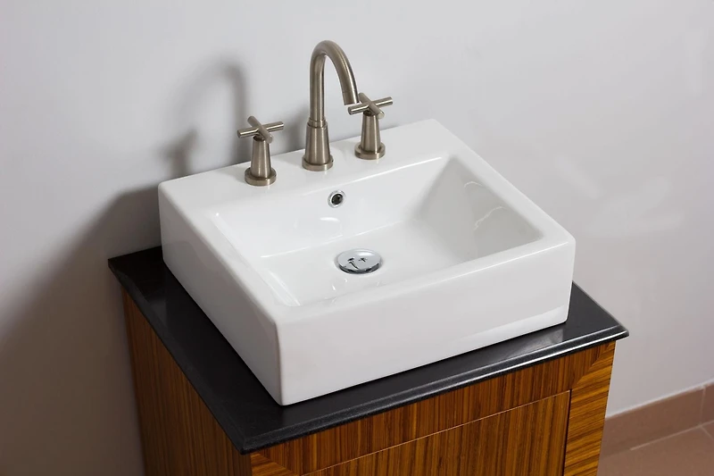 American Imaginations AI-33832 21 pouces W Au-dessus de contre le navire blanc pour 3H8-in. Centre de forage