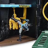 Batman, Bat-Tech Batcave, Giant Transforming Playset with Exclusive 4” Batman Figure and Accessories, Kids Toys for Boys Aged 4 and Up, Batman, Bat-Tech Batcave
