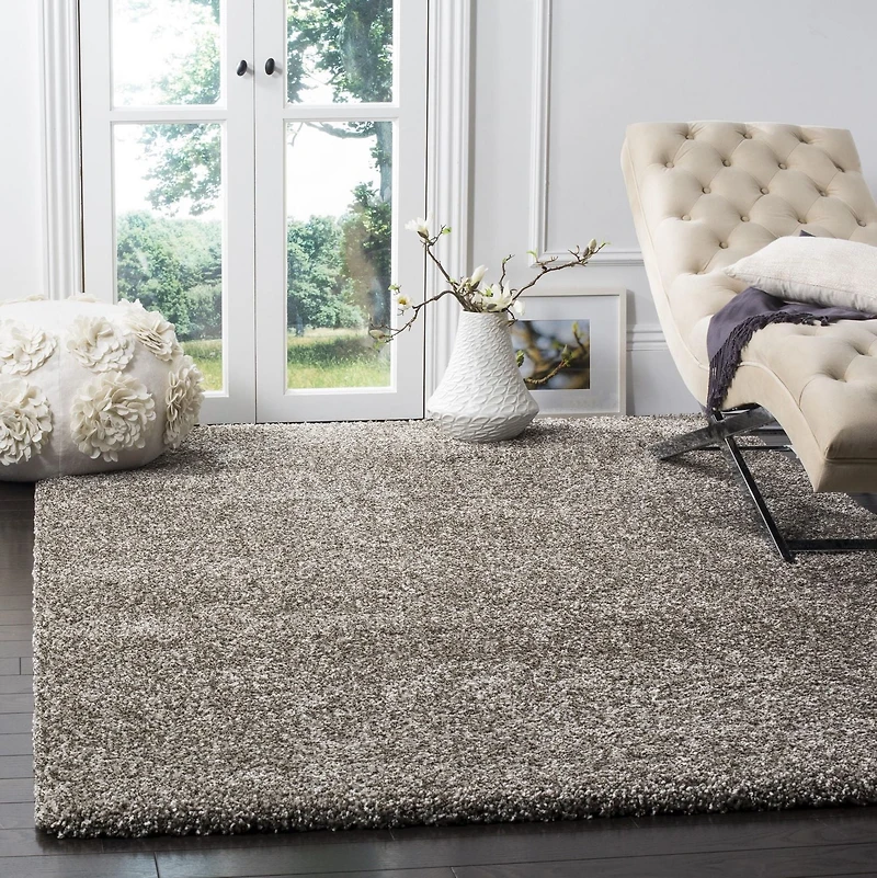 Safavieh Milan Harlow Solid Shag Area Rug