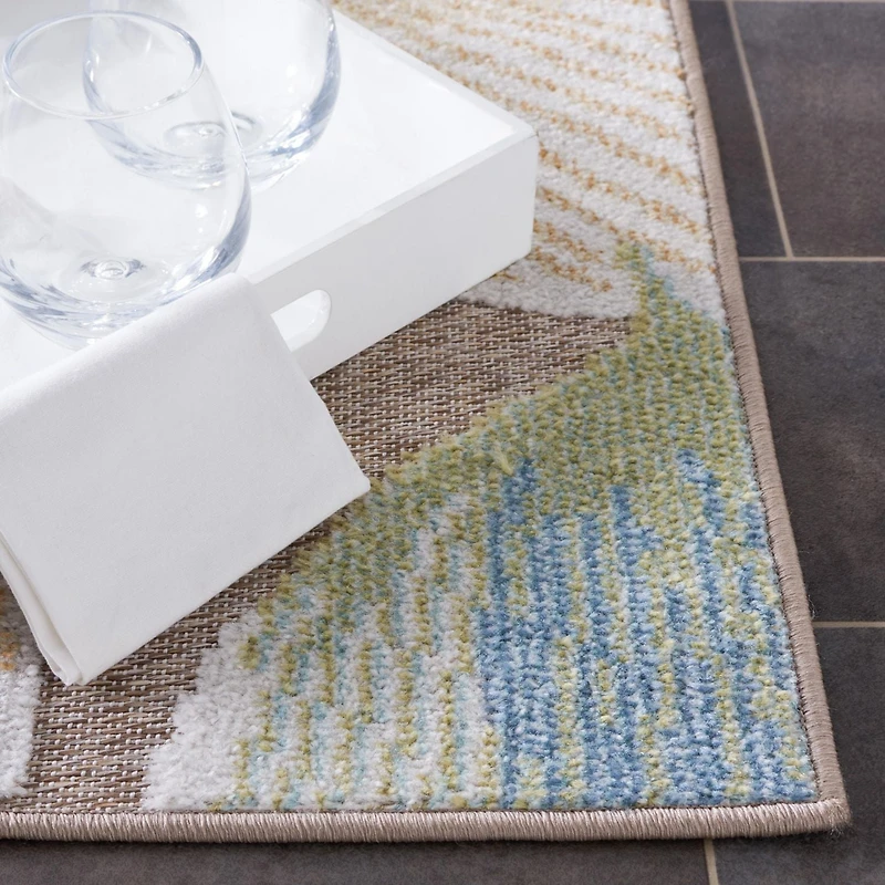 SAFAVIEH Sarasota Nash Floral Indoor/Outdoor Area Rug
