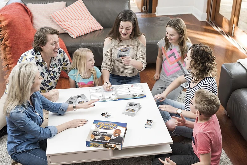 Steve Harvey Family Feud, Platinum Edition, jeu familial pour enfants et adultes