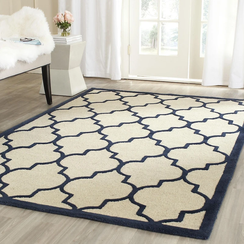 Safavieh Cambridge Kevin Geometric Area Rug