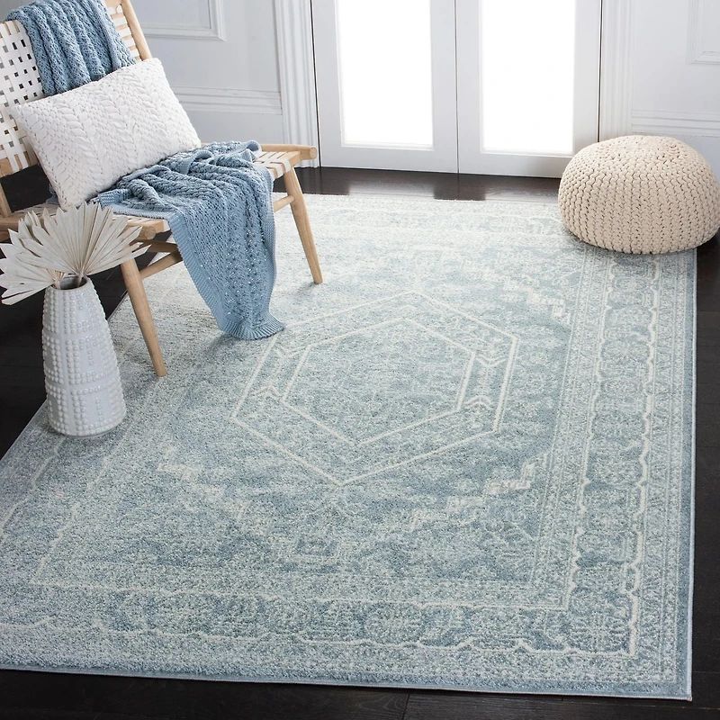 SAFAVIEH Adirondack Xavier Traditional Area Rug