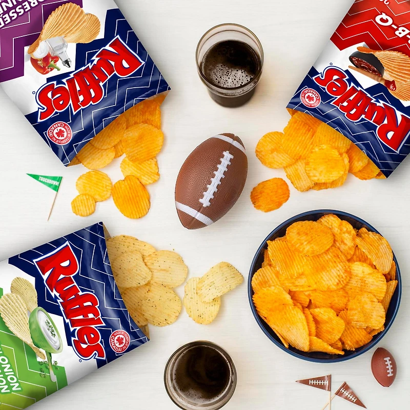 Ruffles Ultracroquantes croustilles assaisonnées PFK Zinger Poulet piquant et épicé