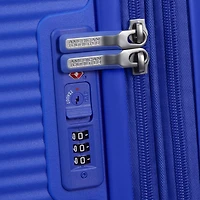American Tourister Curio Medium Spinner