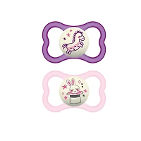 Suces MAM Air Night (emballage de deux), suce MAM pour peau sensible 16 mois et plus, suce qui brille dans le noir, meilleure suce pour les bébés allaités, suces assorted pour bébé MAM Air Night 16 mois et plus,