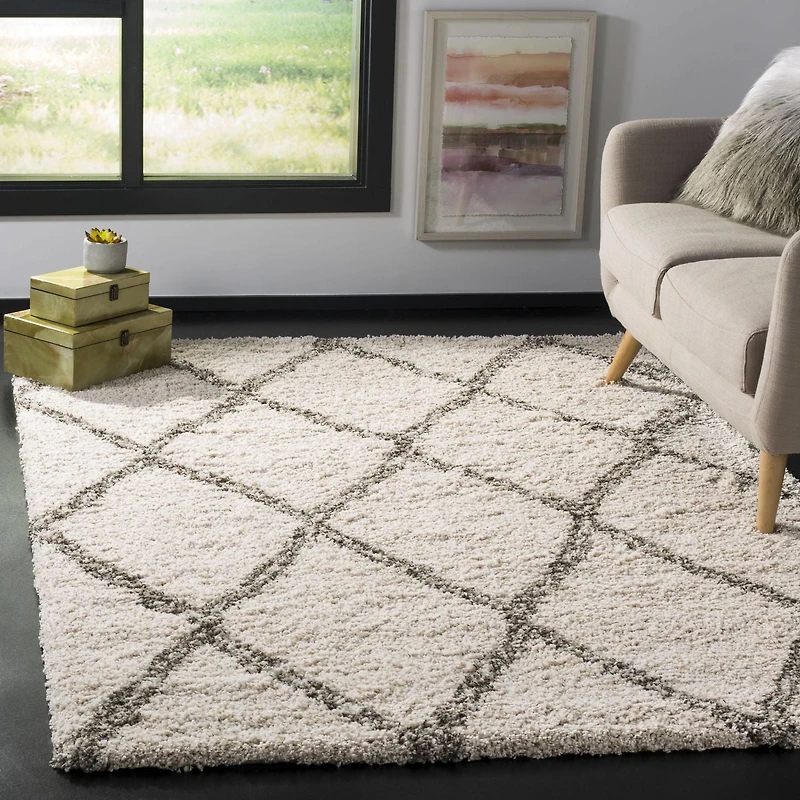 SAFAVIEH Hudson Adella Geometric Diamonds Shag Area Rug