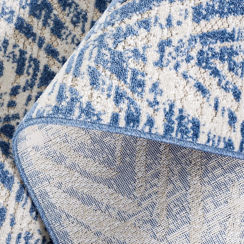 SAFAVIEH Cottage Ronni Chevron Indoor/Outdoor Area Rug